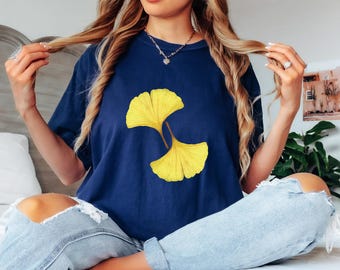 Ginkgo Floral Graphic Tee Shirt for Women – Stylish Flower Print Tee, Trendy Floral Design T-Shirt, Cute Tee with Flower Graphics