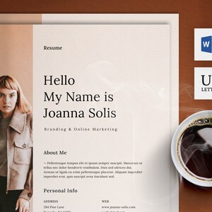 Puede incluir: Una plantilla de curr&iacute;culum con una foto de una mujer, el texto "Hello My Name is Joanna Solis" y el texto "Branding & Online Marketing". El curr&iacute;culum tambi&eacute;n incluye el texto "About Me" y "Personal Info" con informaci&oacute;n de contacto.
