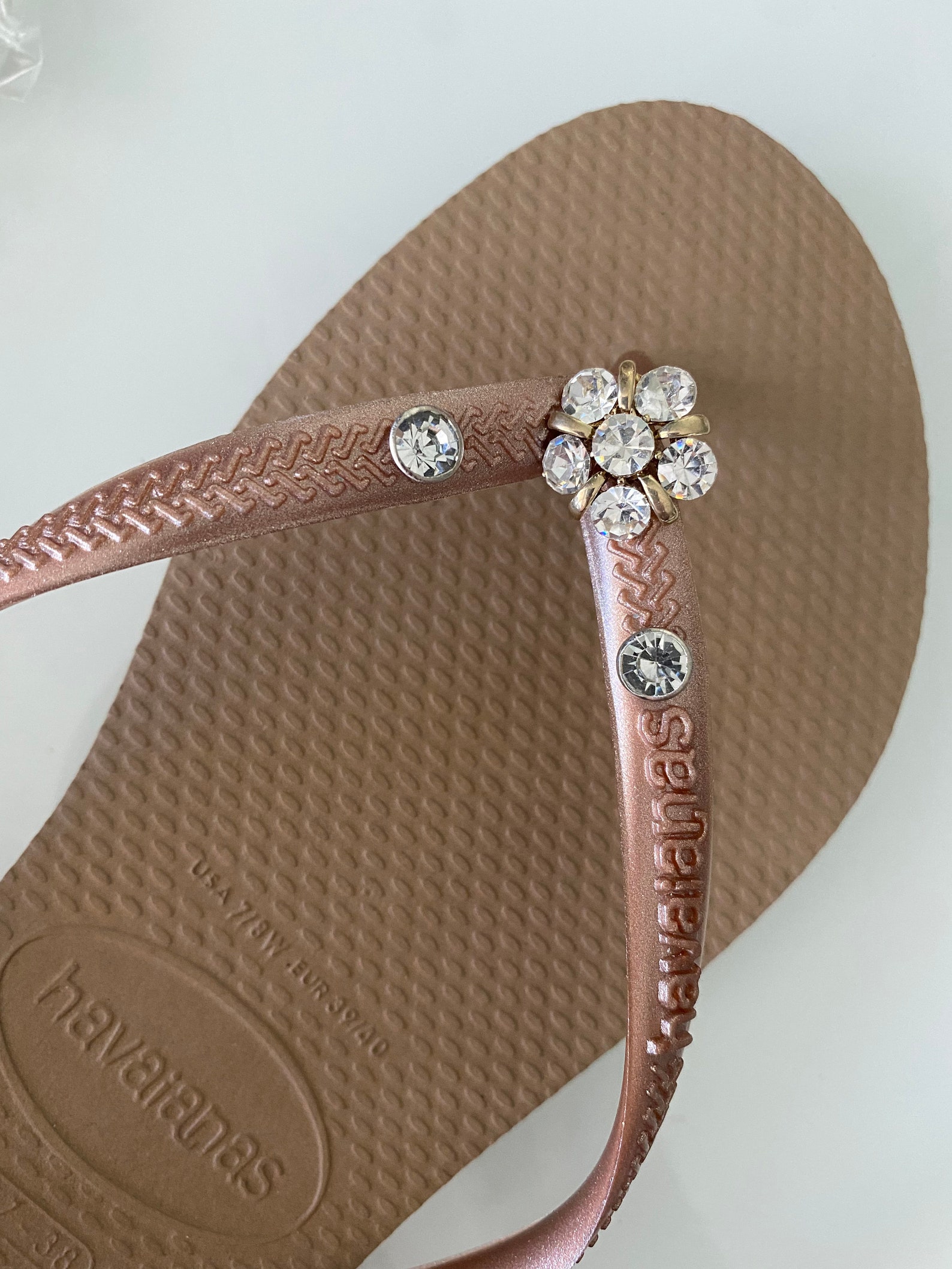 studded havaiana flip flops