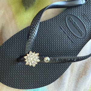 Chanclas HAVAIANAS Originales Mujer Slim con Flor y Cristales y Charm Personalizado imagen 4