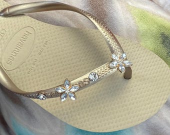 Chanclas HAVAIANAS Originales Mujer Slim con 2 Flores + 2 Cristales y Charm Personalizado