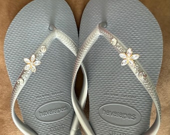 Original HAVAIANAS Flip Flops Women Slim with Flower or Starfish more 2 Crystals and Personalized Charm