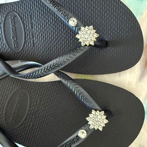 Chanclas HAVAIANAS Originales Mujer Slim con Flor y Cristales y Charm Personalizado imagen 3