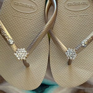 Chanclas HAVAIANAS Originales Mujer Slim con Flor y Cristales y Charm Personalizado imagen 8
