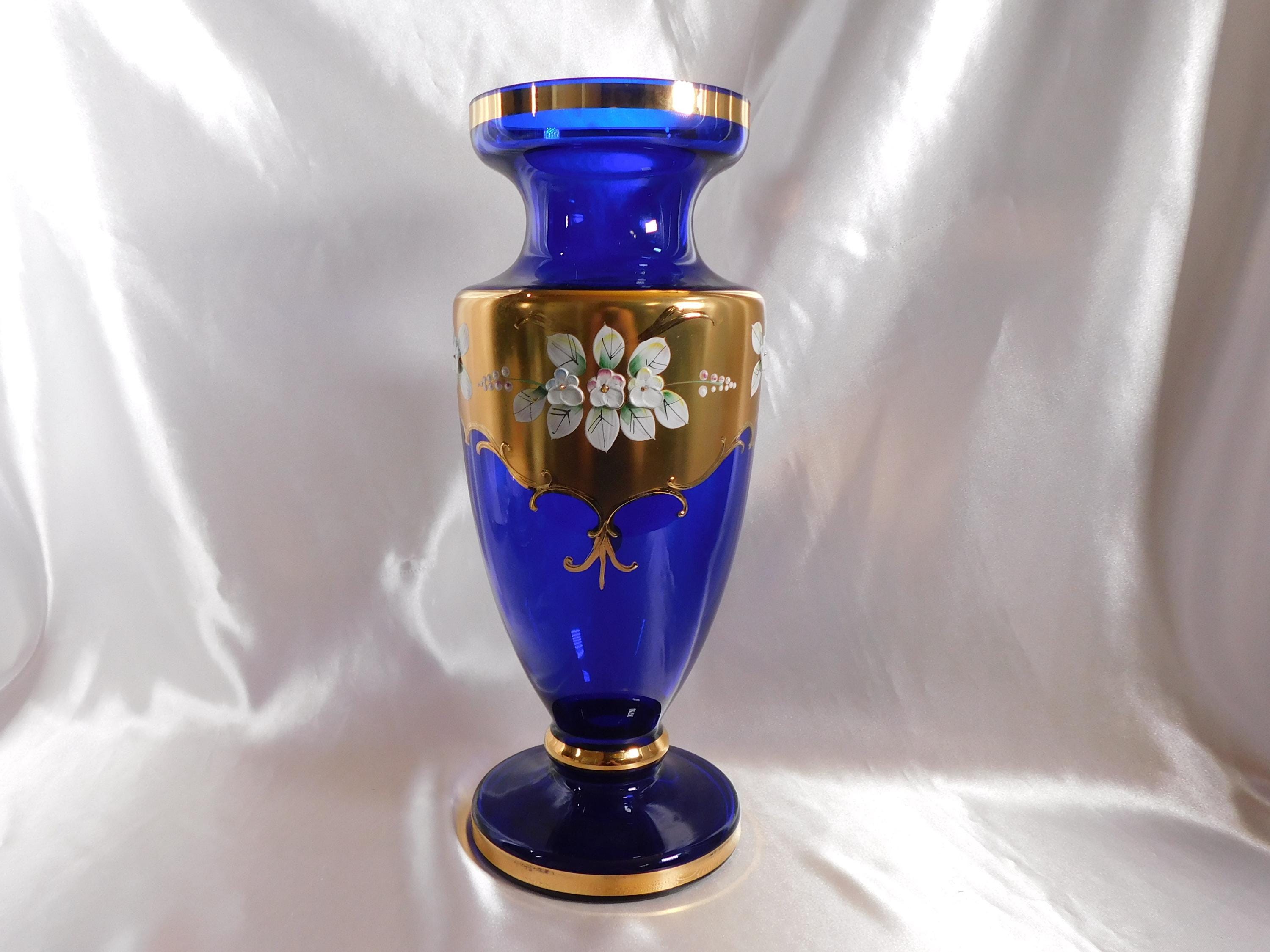 Egermann 青いガラス 蓋付き器 Large Egermann Blue Glass Vase With Gold and Dimensional Flowers