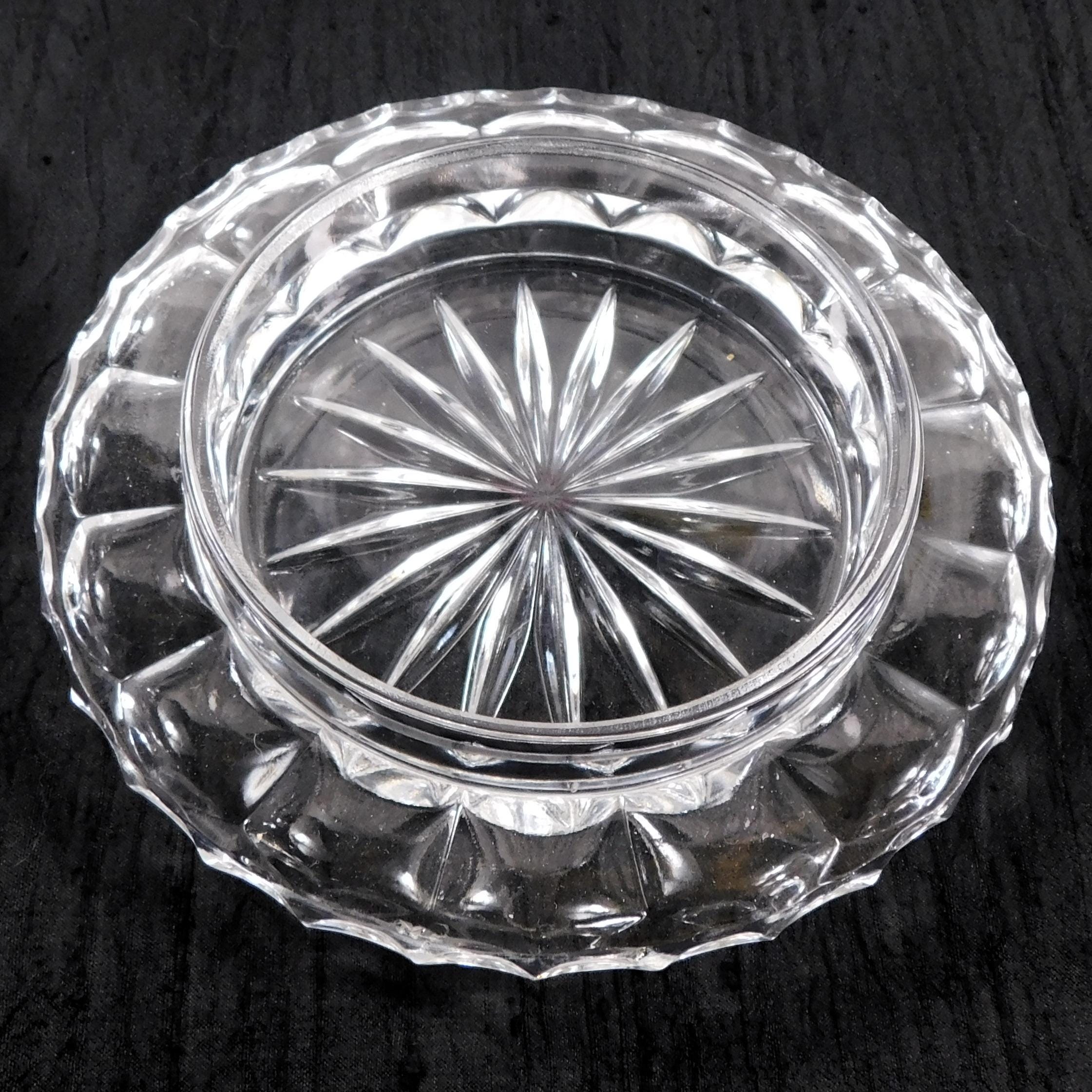 厚手のカットガラス蓋付きサービングディッシュ # 26908 - Etsy 日本