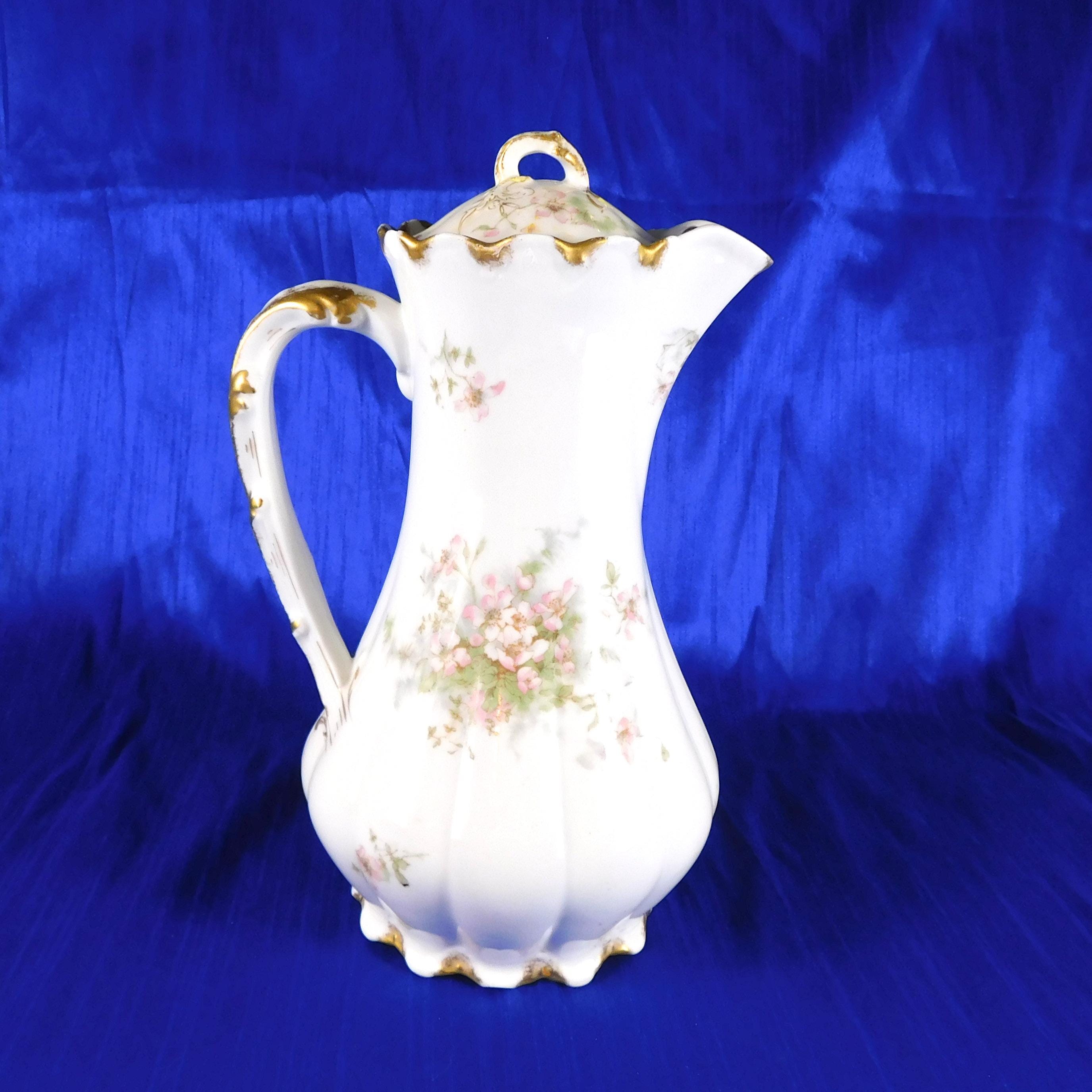 Theodore Haviland Chocolate Pot in Schleiger 146-cracked Lid