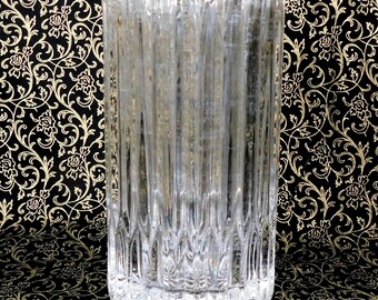 Round Cut Crystal Decanter With Vertical Cuts # 25782 - Etsy Round Cut Crystal Decanter with Vertical Cuts # 25782 main image 2