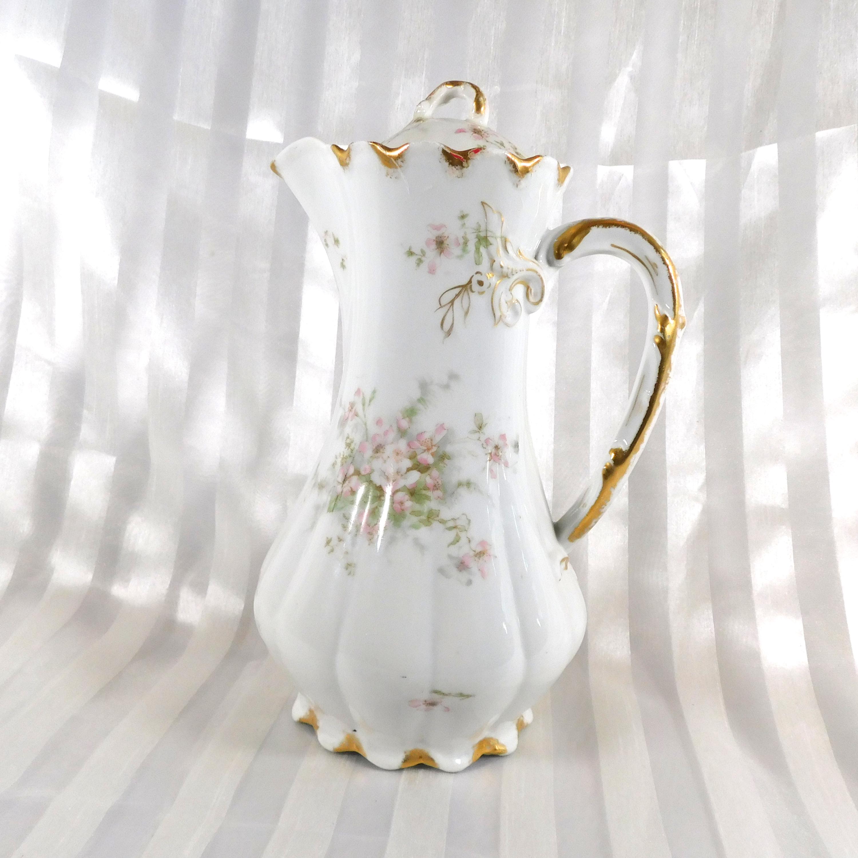 Theodore Haviland Chocolate Pot in Schleiger 146-cracked Lid