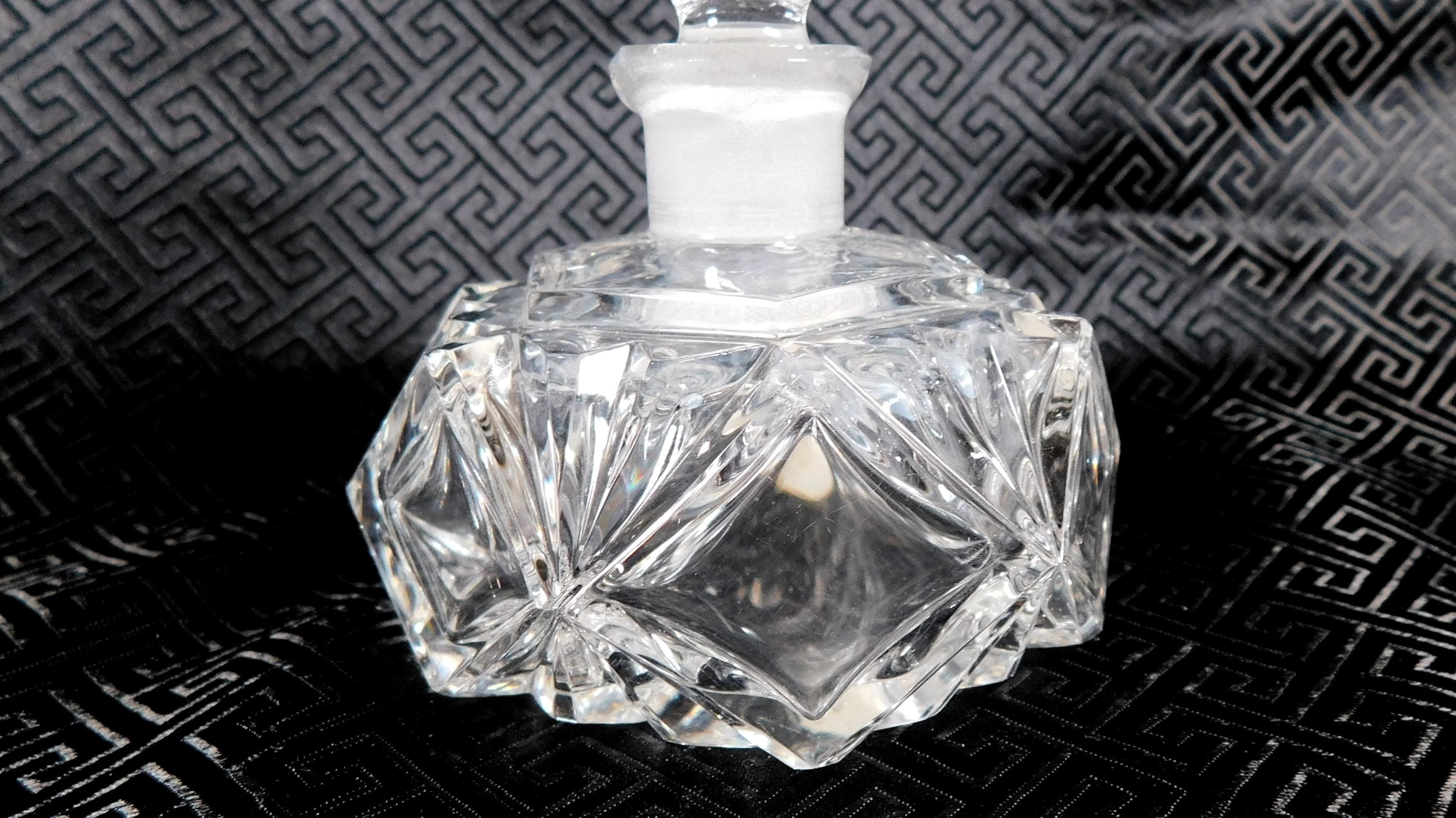 丸型カットストッパー付きカットガラス香水瓶 # 25244 - Etsy 日本