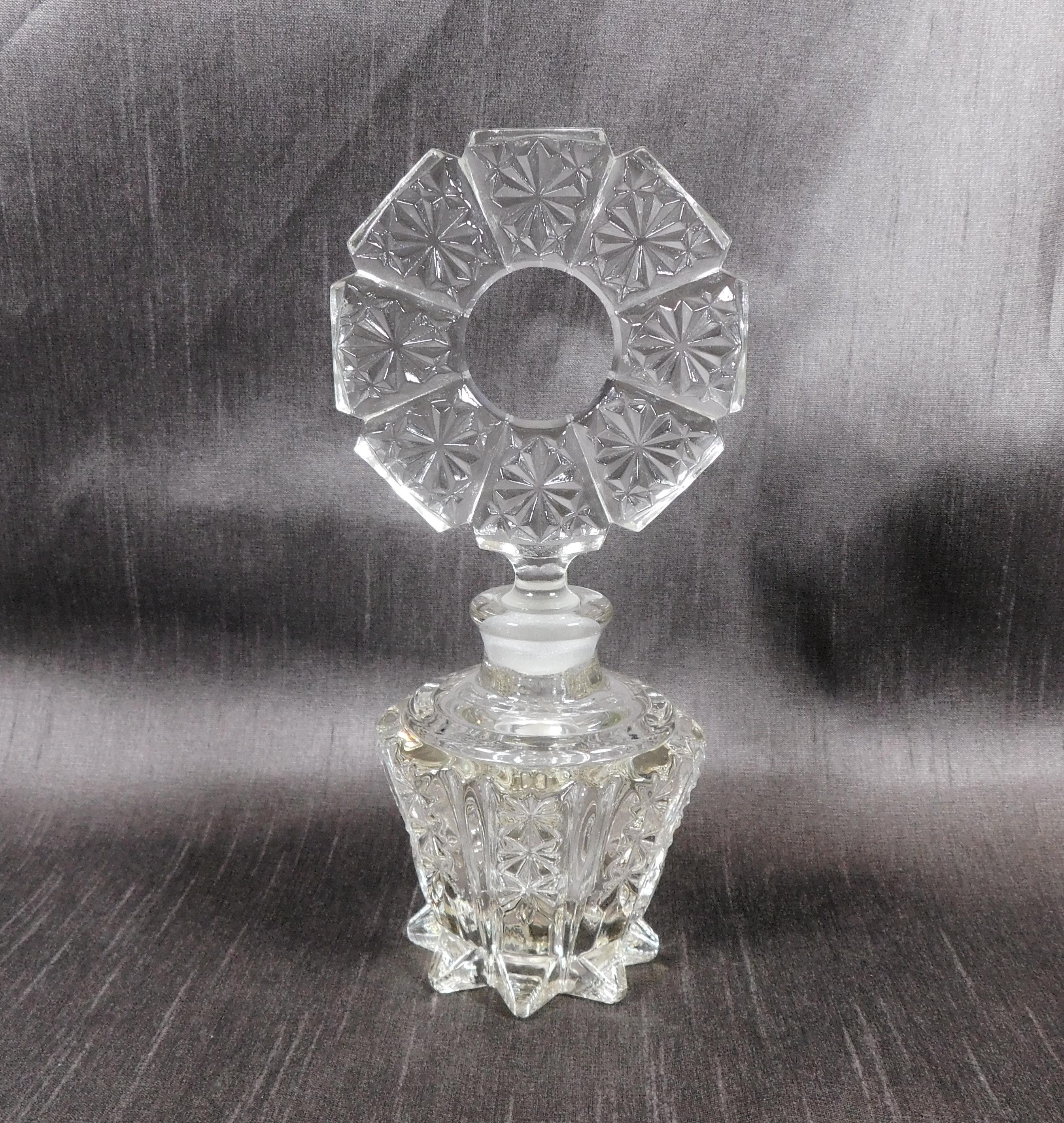 丸型脚付きカットガラス香水瓶（オープンストッパー付き）#25964