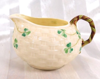 Jarra para crema Belleek en color trébol n.° 26643