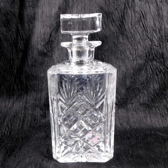 ロイヤルドルトン カットクリスタル デキャンタ ジュノ #23227 - Etsy 日本