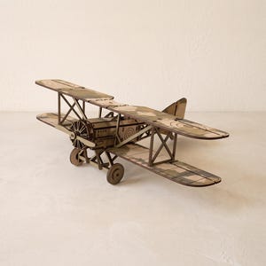 Arquivos de Corte a Laser para Biplano Vintage: Modelo de Avião de Madeira, SVG DXF