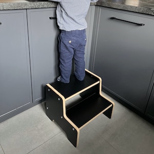 Montessori Küchenhelfer Tritthocker für Kinder 2 Stufen Hocker aus Holz ideal für Kinderzimmer Badezimmer holzschemel Bild 1
