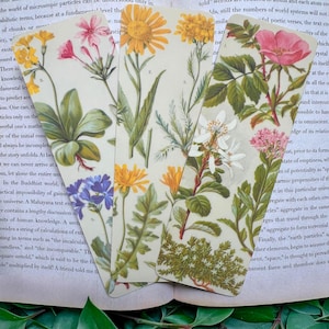 Vintage Flower Bookmark | Floral Bookmark | Pretty Bookmark | Spring Bookmark | Vintage Gifts | Bookworm Gift | Light Academia | Cottagecore