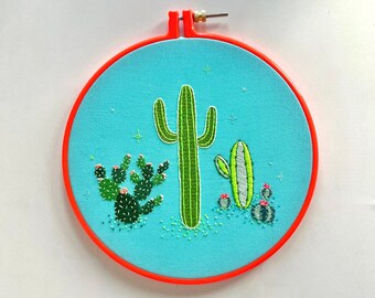 Electric Cactus Fam Embroidery Wandkunst