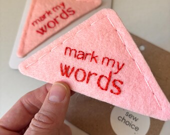 Mark My Words besticktes Filz Lesezeichen