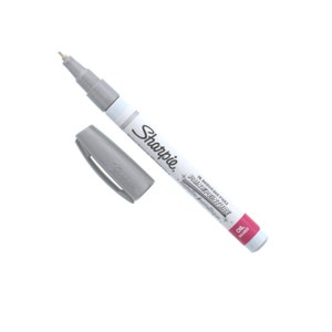 Silver Sharpie Oil-Based Paint Marker Pen - Extra Fine