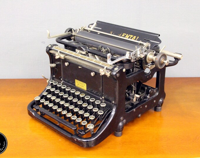 Old Typewriter From the 1920s With Type Lever Etsy