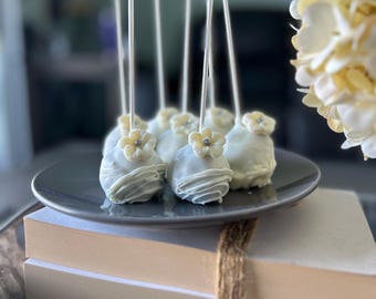 wedding / cake pops / party favors / chocolate / deserts / homemade / handmade