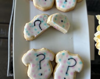 gender reveal / sugar cookies / baby / desserts / he or she / homemade / handmade / cookies