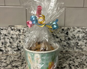 Easter / chocolate chip cookies / treats / holiday treats / party favors