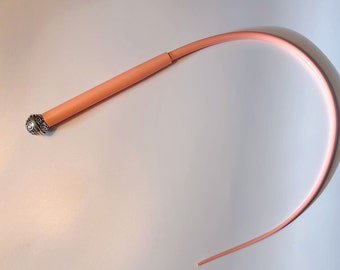 Super easy to use/super painful/two colors/Mini silicone Fetish 65cm feet Sjambok Whip Bullwhip/bdsm/pearls and bells