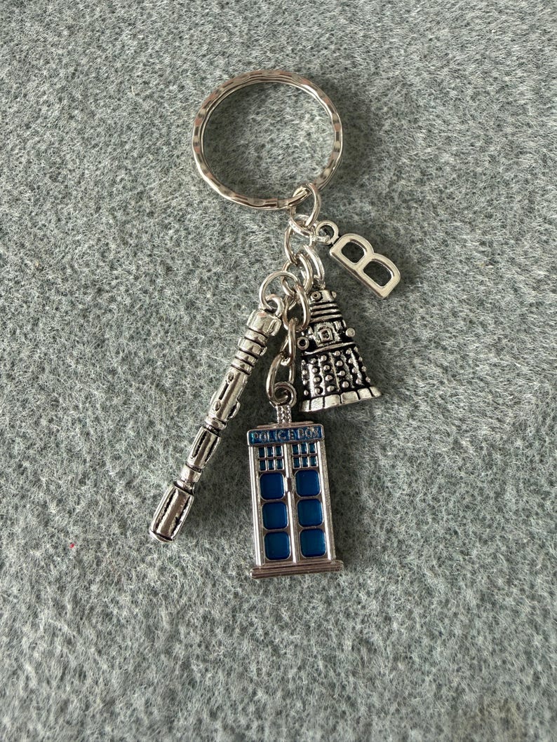 Dr Who Police Box / Tardis, Dalek & Sonic Screwdriver Keyring Keychain ...