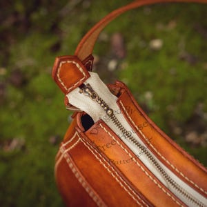 Patroon leren handtas pdf, patroon hobo-schoudertas, patroon halve maan, patroon leren tas afbeelding 9