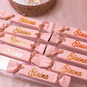 Schokoladen-Babypartygeschenke, Hochzeitssüßigkeiten, Schokoladengeschenke, kundenspezifische Bevorzugungen, Babypartyschokolade, Brautpartygeschenke, Schokolade rosa lila