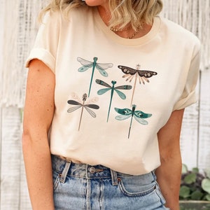 Dragonfly Shirt , Boho Style Dragonflies Shirt , Colorful Dragonfly Shirt , Dragonfly Lover , Gift Idea For Her , Cute Dragonfly, Peace Tee