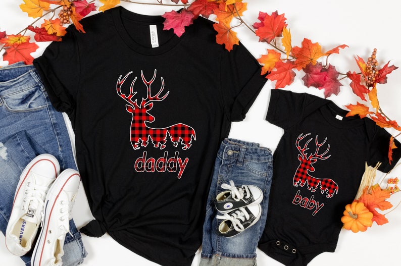 Custom Family Deer Christmas Shirt: Buffalo Plaid Xmas T-Shirt 画像 4