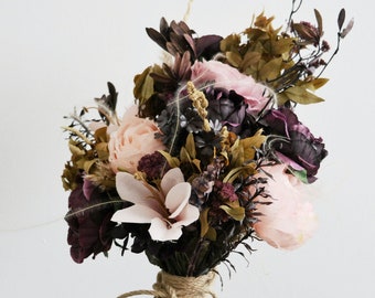 Lila und Rosa Brautstrauß | Rustikaler Boho Hochzeitsstrauß | Getrocknete Blume Brautjungfern Bouquet | Konservierte Brautblumen Dunkle Farben