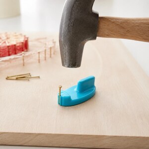 String Art Nail Holder, Magnetic Guide for Easy Hammering, DIY Craft Tool for Precise Placement