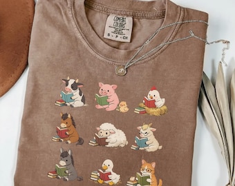 Farm Animals Reading Shirt, Book Lover Farm Tee, Cute Animal Sweatshirt, Teacher Librarian Gift, Cozy Bookish Shirt