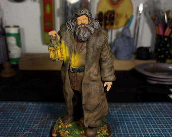 Hand Painted Giant Wizard Figurine – 3D Printed Fantasy Movie Inspired Collectible – Collector Display Piece