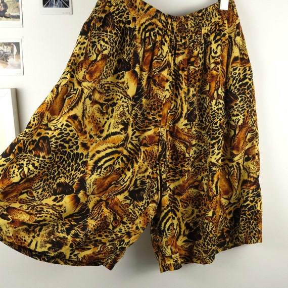 Vintage leopard print shorts 🐆🪽 main image 0