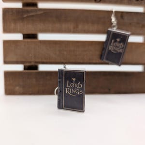 Pendientes de libro personalizados: microlibros diminutos