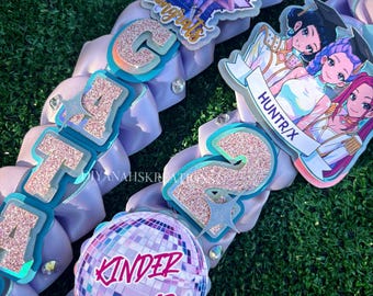 Custom K-pop Graduation Lei 2026: Personalized Name, Year, Character Accents