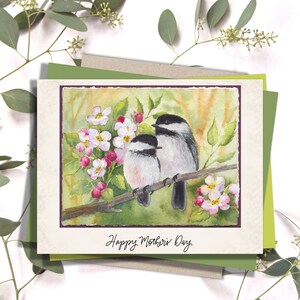 Carte de fête des mères imprimable avec un motif aquarelle d'oiseau Carte de fête des mères traditionnelle, maman amateur d'oiseaux, cadeau de fête des mères mère et bébé oiseau
