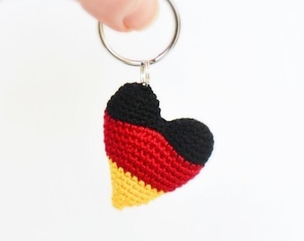 KEYCHAIN : heart the keychain in the colors of Germany - crochet tiny heart - crochet keychain - purse charm - car charm - patriotic gift