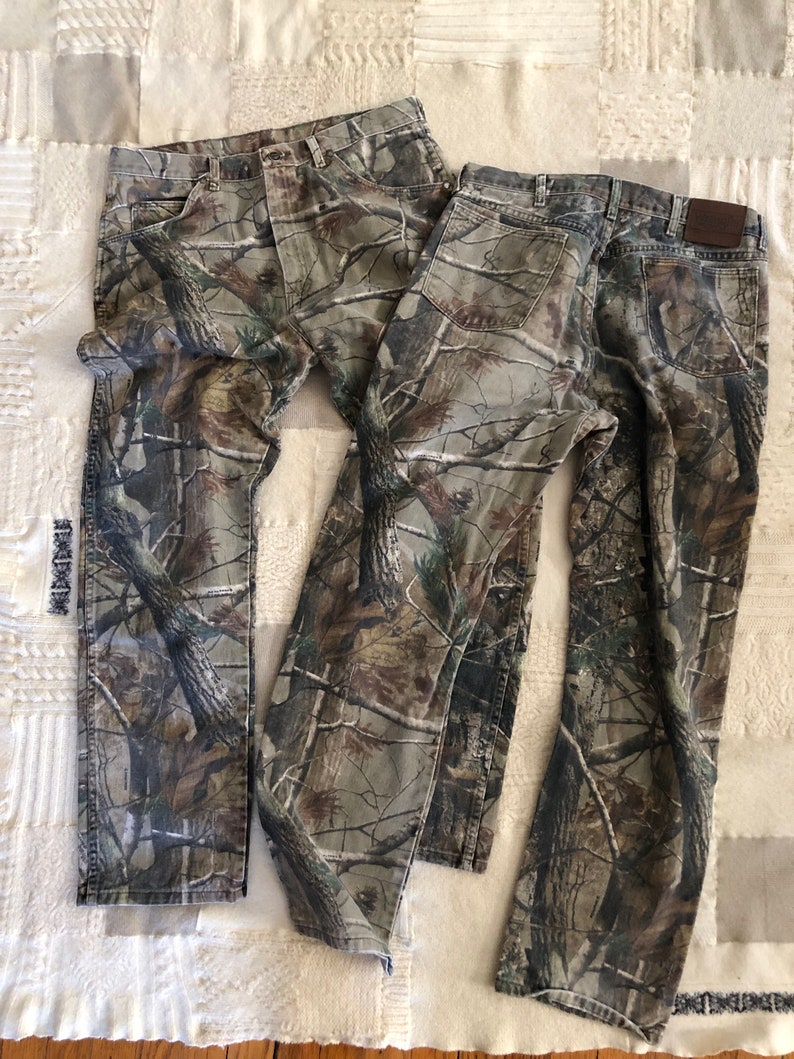 Distressed Real Tree Camo Utility Jeans // 36x32 // Wrangler Pro ...