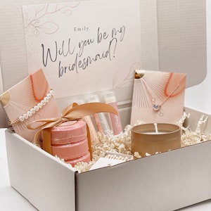 Bridesmaid Proposal Box, Personalized Jewelry Gift, Spa Gift for Her, Maid of Honor Gift, Gifts for Mom, Self Care Gift Box for her