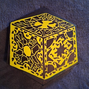 Handgemachte Hellraiser Würfel Acrylmalerei