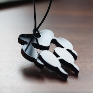 Wolf Paw Acrylic Necklace for Furries and Wolf Lovers (Black)
