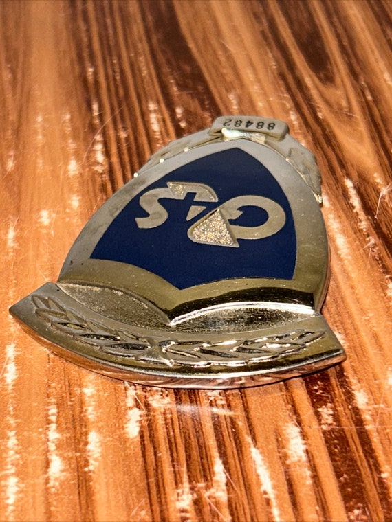 Vtg G4S Badge Obsolete Service Official Pin Crest… - image 4