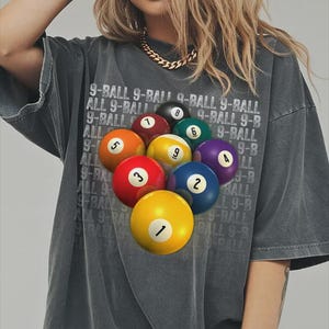 Camiseta de billar Comfort Colors® de 9 bolas, regalos para jugadores de billar, ropa para jugadores de billar, camiseta gráfica de 9 bolas, atuendo para bares deportivos.