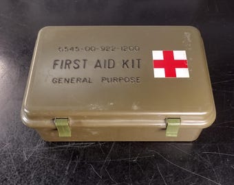 US Army First Aid Kit WW2 Era - Etsy