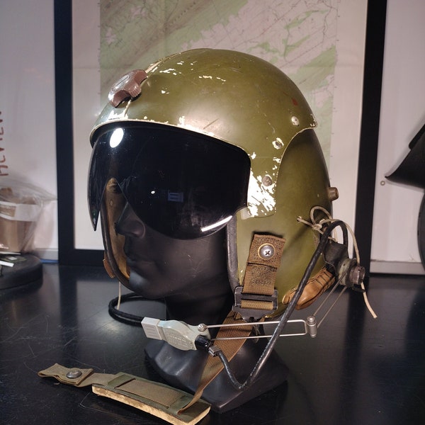 US Air Force Aircraft Pilot Helmet w/ Visor & Microphone! (Size: Unknown) | FREE US Shipping!